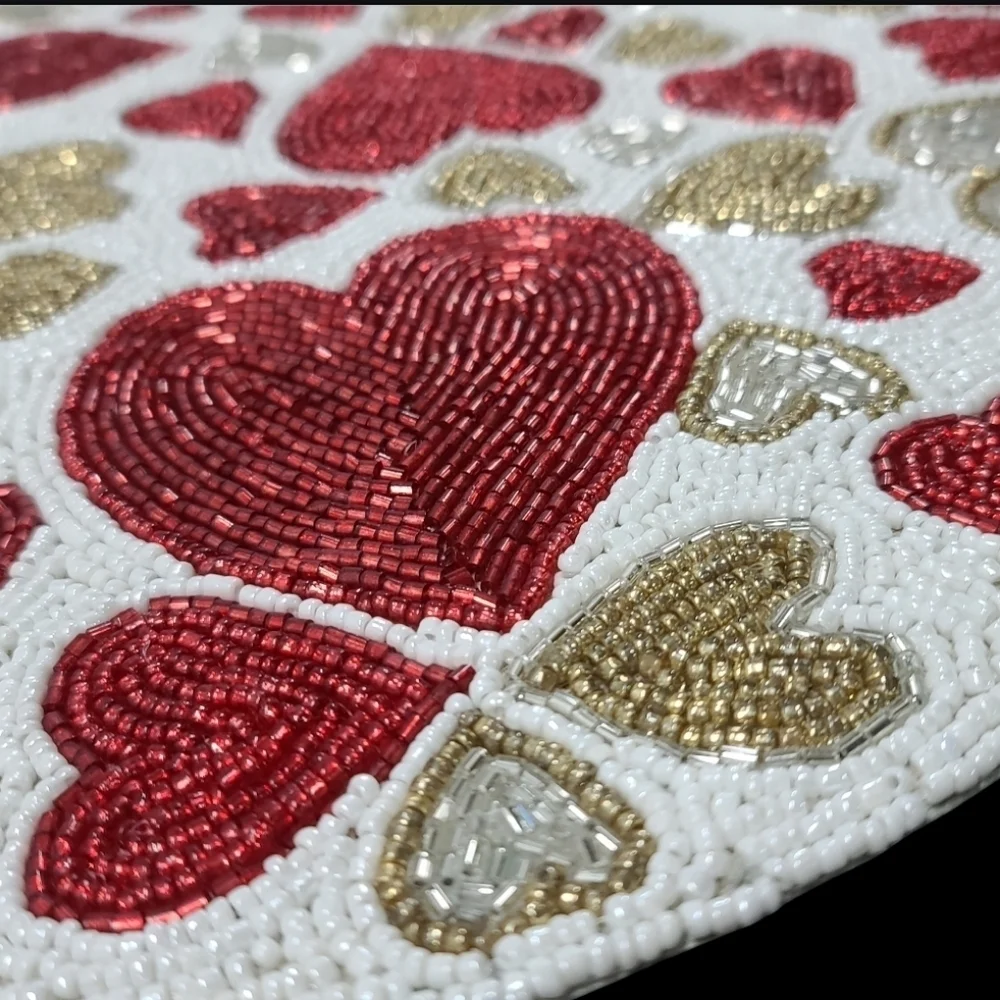 x4 Nicole Miller Sparkly Valentines Hearts of love Beaded Placemats Charger Set
